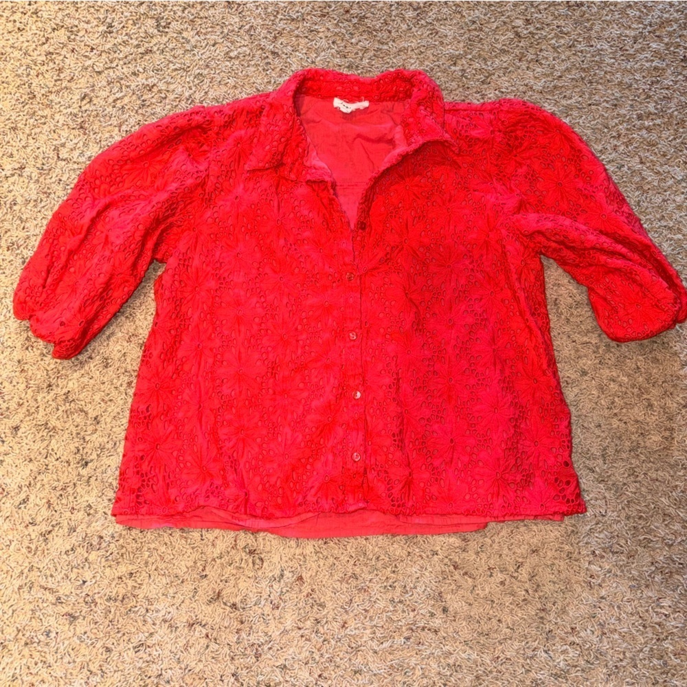 Women’s Red Floral Eyelet Cropped Blouse - Size M​​​